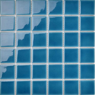 สีน้ําเงินเข้ม Single Ice Crack กระเบื้องโมไซค์เซรามิก 48x48/300x300mm สําหรับสระว่ายน้ําปลาปริศนา